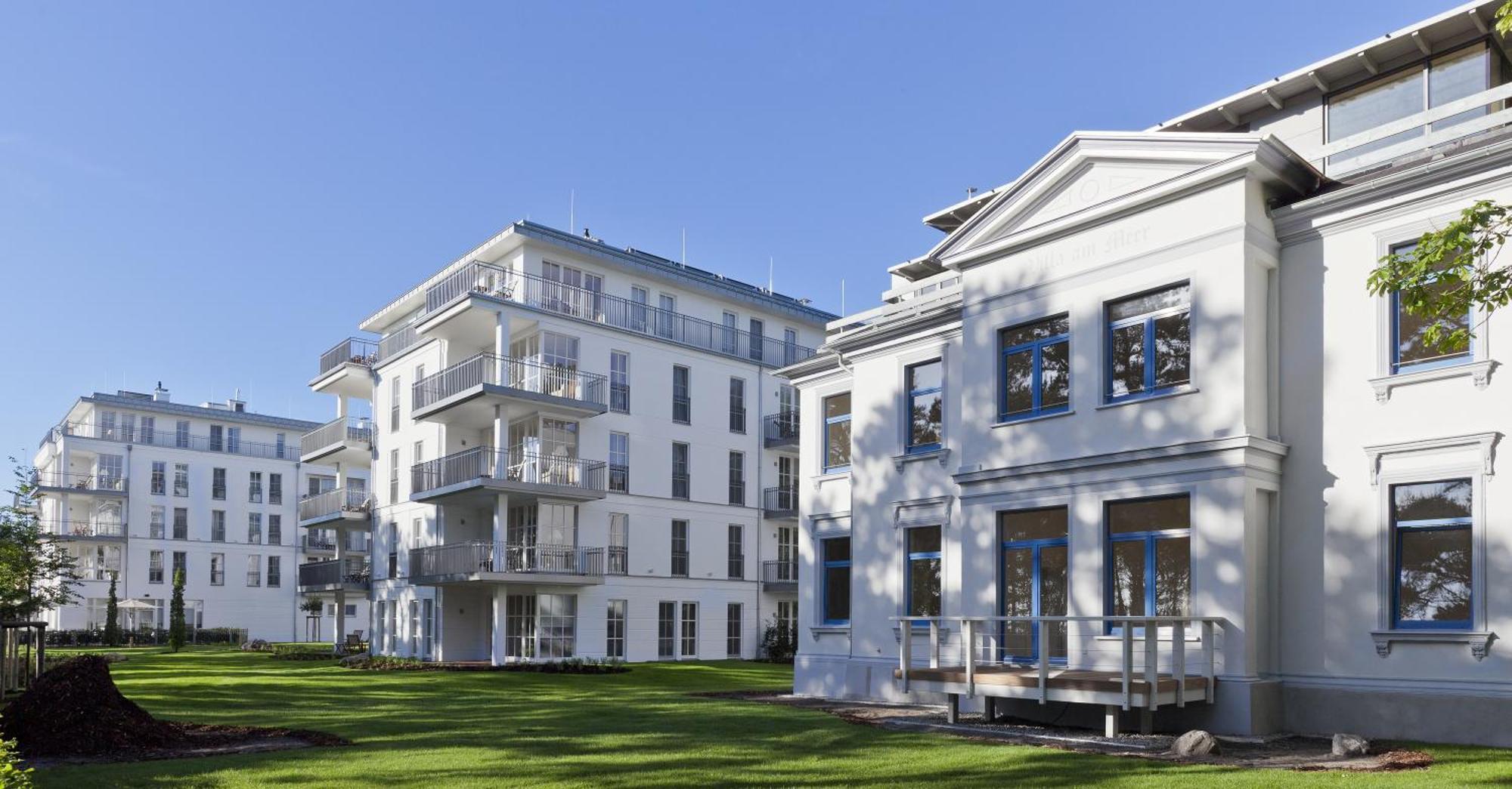 스타이겐베르거 그랜드호텔 앤 스파 헤링스도르프 제바트헤링스도르프 외부 사진 The main building of the university